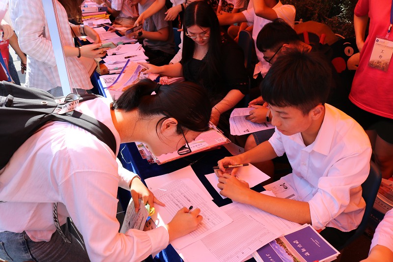 1567248351441828.png 图片2.png