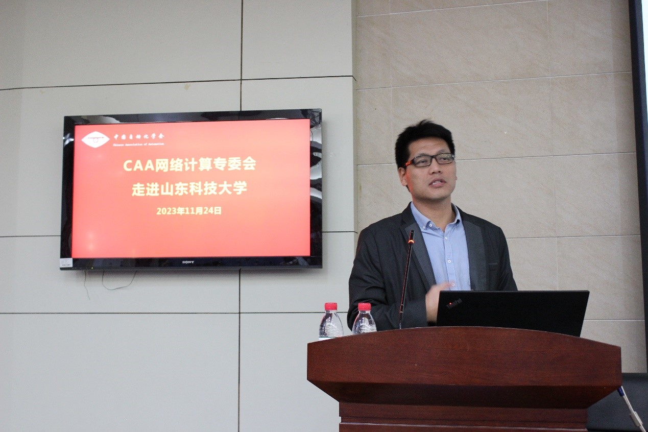 韩永明教授作报告 韩永明教授作报告