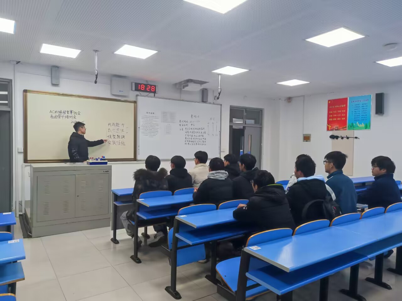 1701242806121905.jpg 1701242806121905.jpg